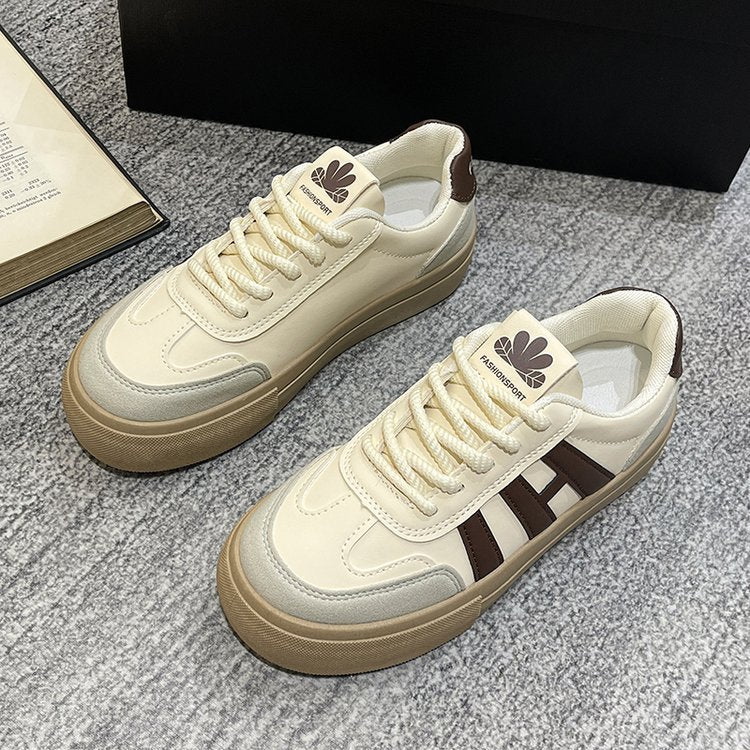 Angela | Sneakers